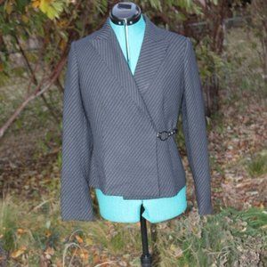 Anne Klein- pinned striped black suit jacket